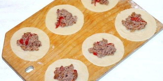 Рецепт пирожков эмпанадас с соусом сальса