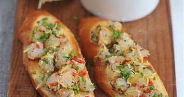 Рецепт Тартара из скумбрии с жареным багетом