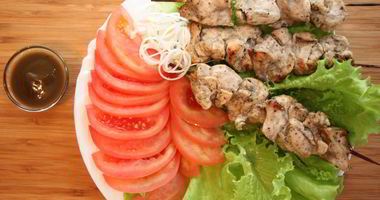 Рецепт Куриных шашлычков, маринованных в Ткемали