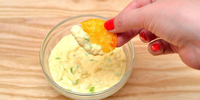 Рецепт Сырного соуса для чипсов начос