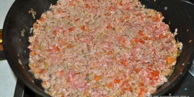 Рецепт сырного соуса с фаршем к пасте