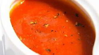 Рецепт Томатного соуса для пиццы с базиликом и орегано