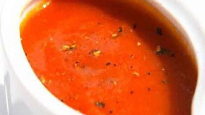 Рецепт томатного соуса для пиццы с базиликом и орегано