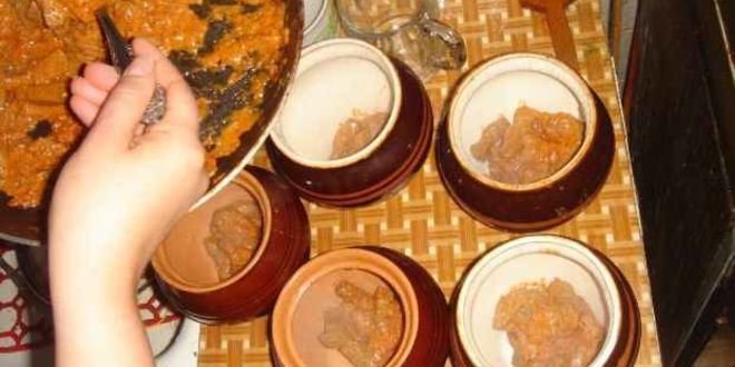 Рецепт пельменей в горшочках с печенью и бульоном