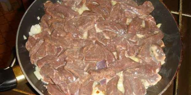 Рецепт пельменей в горшочках с печенью и бульоном