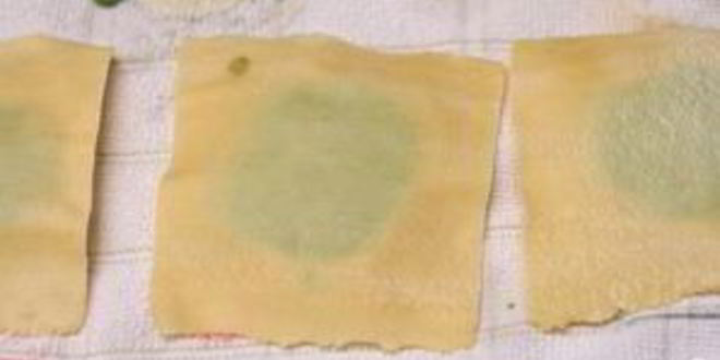 Рецепт равиолей с зеленым горошком в лимонном бульоне