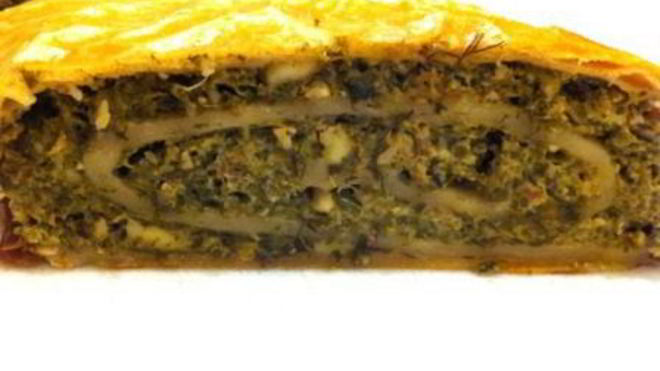 Рецепт сытного рулета к бульону