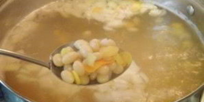 Рецепт фасолевого супа с яйцом