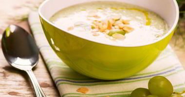 Рецепт Белого гаспачо с виноградом