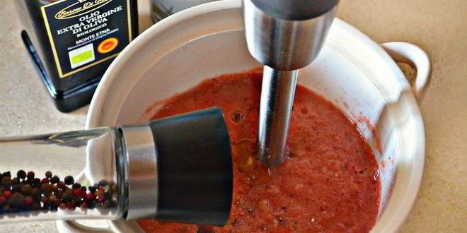 Рецепт гаспачо с клубникой