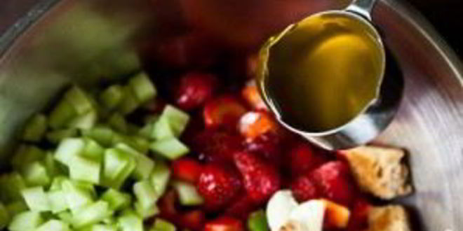 Рецепт клубничного гаспачо