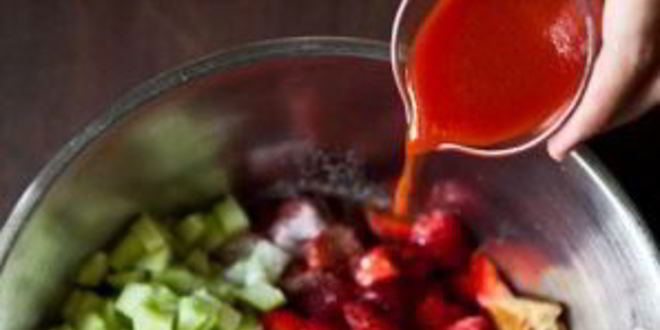 Рецепт клубничного гаспачо