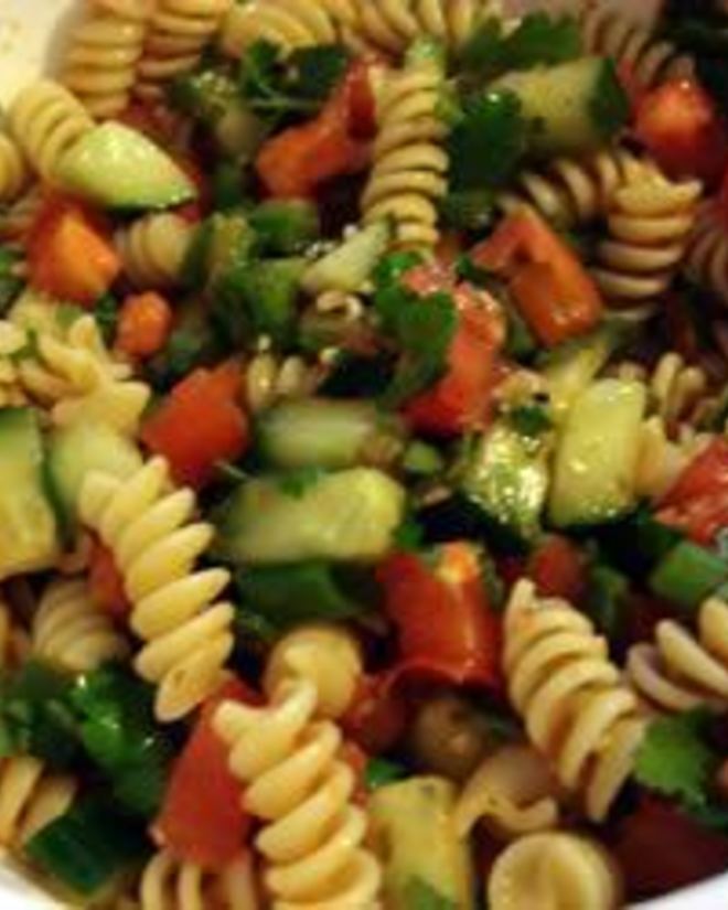 Рецепт овощного салата гаспачо с макаронами