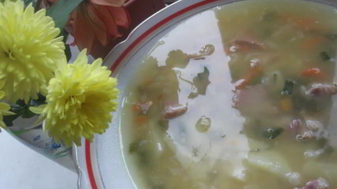 Рецепт горохового супа с копчеными свиными хрящиками