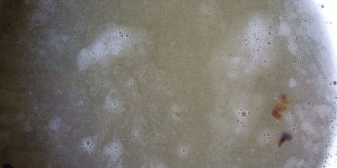 Рецепт наваристого горохового супа с уткой в хлебном горшочке