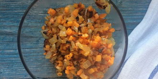 Рецепт наваристого горохового супа с уткой в хлебном горшочке