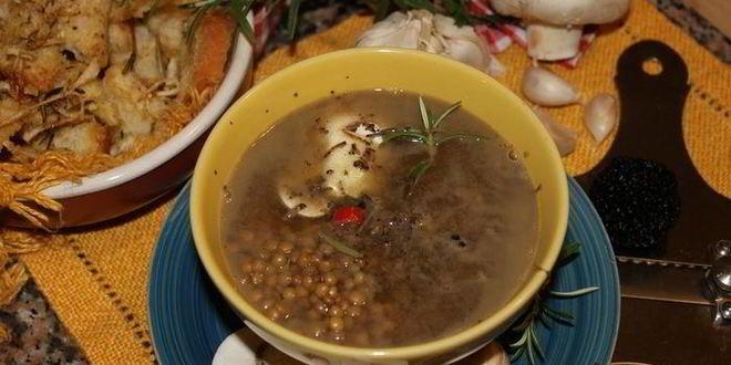 Рецепт Итальянского супа из чечевицы с черным трюфелем