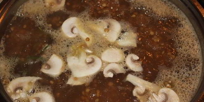 Рецепт итальянского супа из чечевицы с черным трюфелем