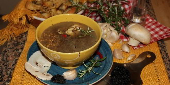 Рецепт итальянского супа из чечевицы с черным трюфелем