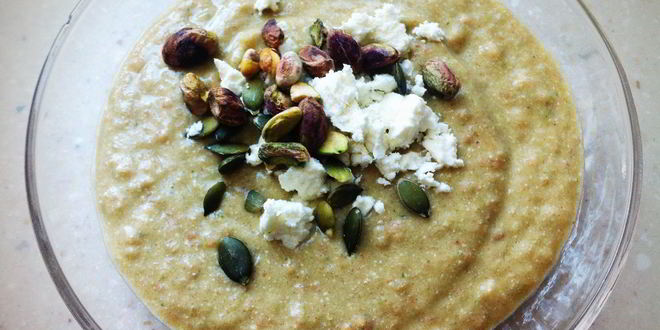 Рецепт Холодного супа из гречки, томатов, авокадо и базилика