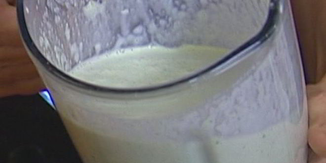 Рецепт холодного супа из огурцов с семгой и базиликом