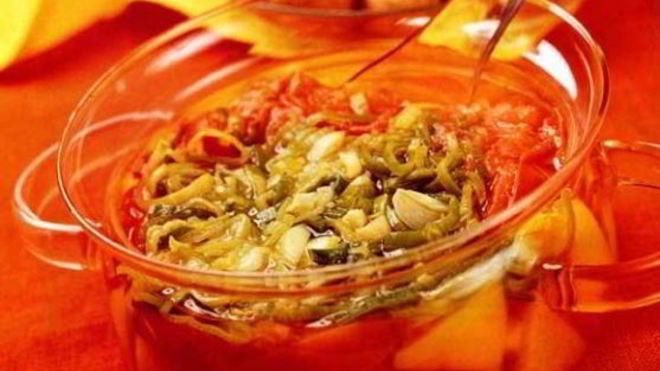 Рецепт холодного супа с помидорами и грецкими орехами