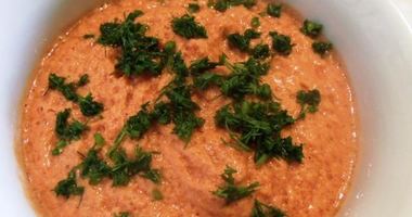 Рецепт Холодного томатного супа с грецкими орехами