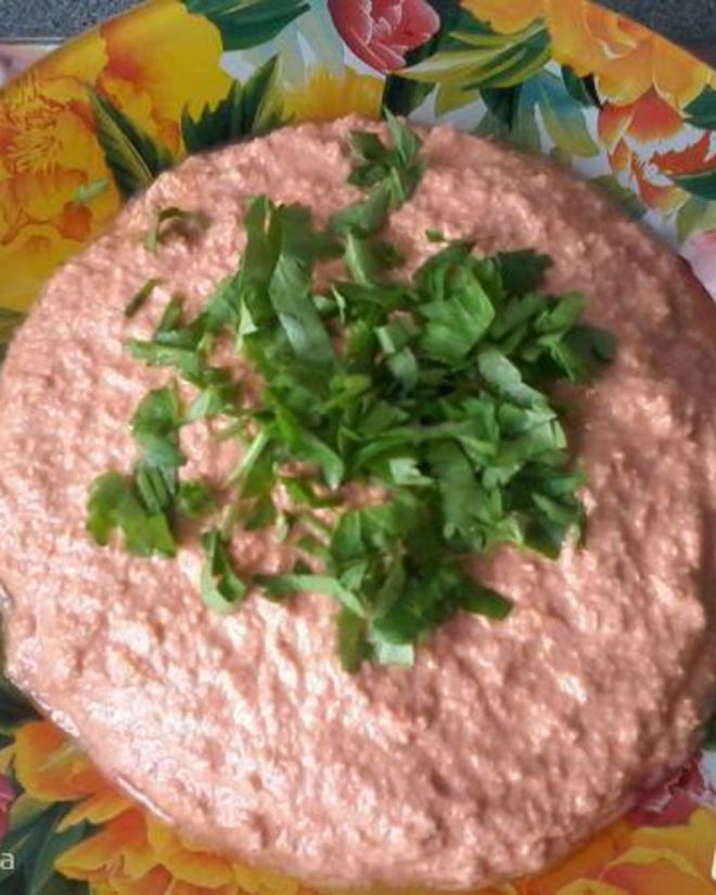 Рецепт холодного томатного супа с грецкими орехами