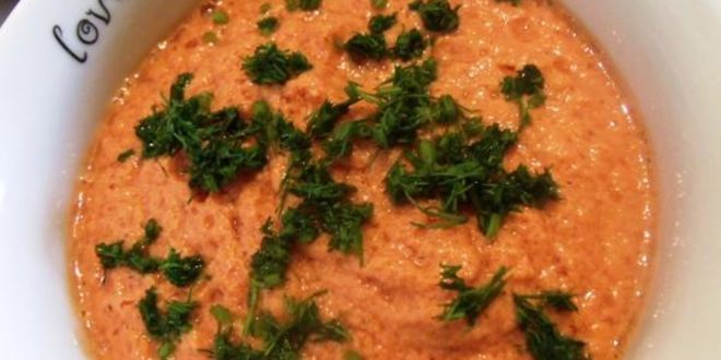 Рецепт холодного томатного супа с грецкими орехами