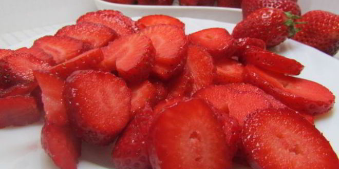 Рецепт клубнично-лимонного холодный суп с нежными клецками