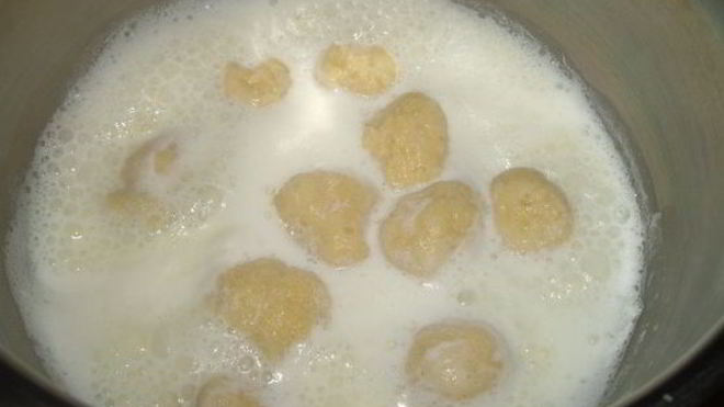 Рецепт молочного супа с картофельными клецками