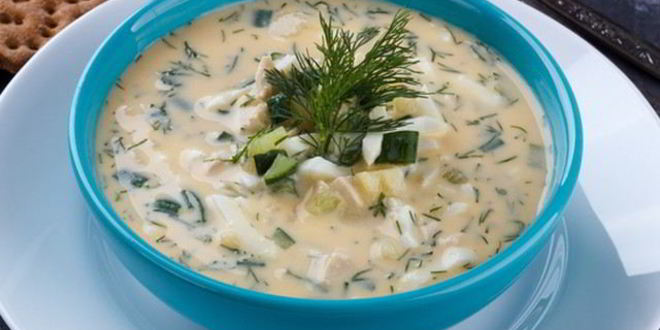 Рецепт Диетической окрошки на йогурте с куриной грудкой