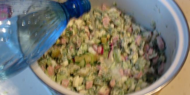 Рецепт окрошки на кефире классическая с колбасой