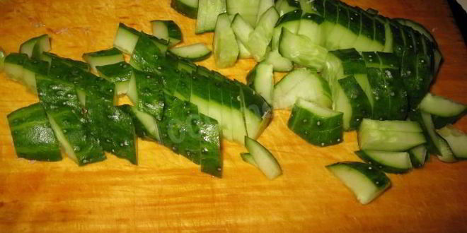 Рецепт окрошки на кефире классическая с колбасой