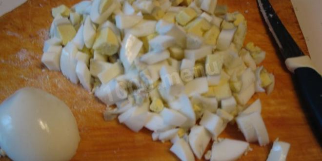 Рецепт окрошки на кефире классическая с колбасой