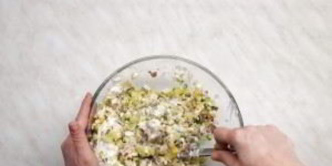 Рецепт окрошки на сметане с мясом