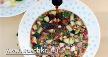 Рецепт Окрошки с копчеными сосисками