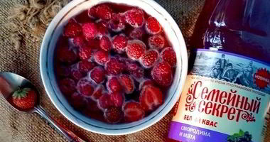 Рецепт Ягодной окрошки