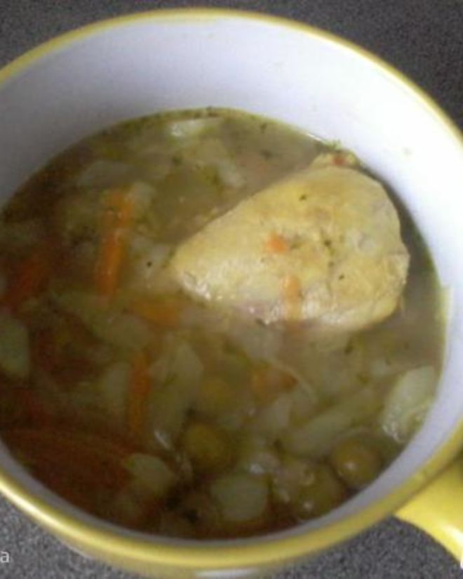 Рецепт куриного супа с зеленым горошком и овощами