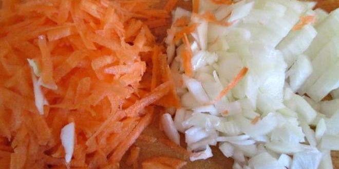 Рецепт куриного супа с зеленым горошком и овощами