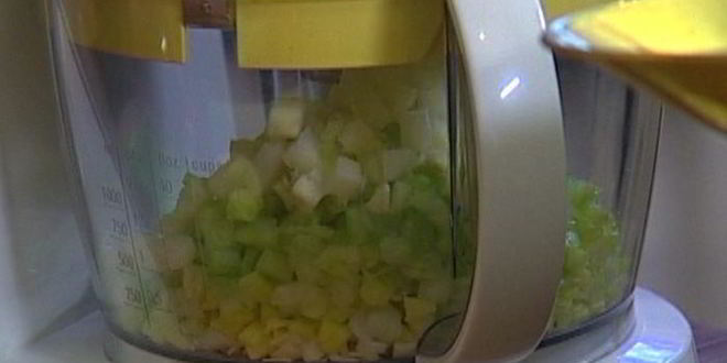 Рецепт овощного итальянского супа с песто