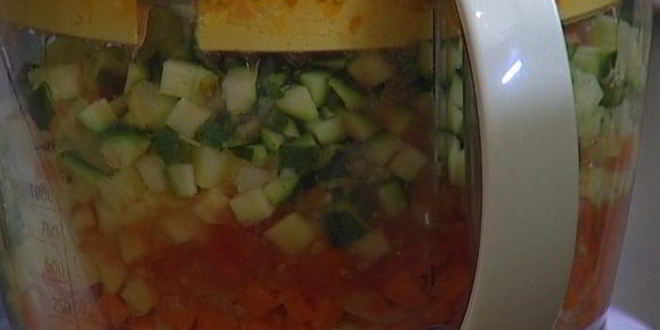 Рецепт овощного итальянского супа с песто