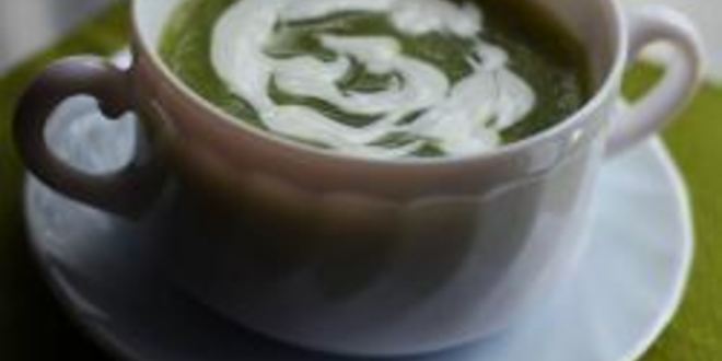 Рецепт Овощного супа из цукини, кольраби и сельдерея