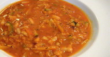 Рецепт Согревающего овощной суп с томатами, фасолью и чечевицей