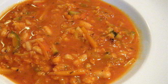 Рецепт Согревающего овощной суп с томатами, фасолью и чечевицей