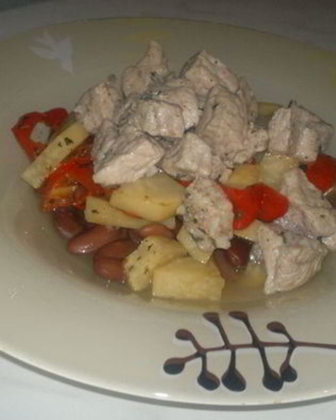 Рецепт бобовой похлебки со свиным окороком, сельдереем и сладким перцем