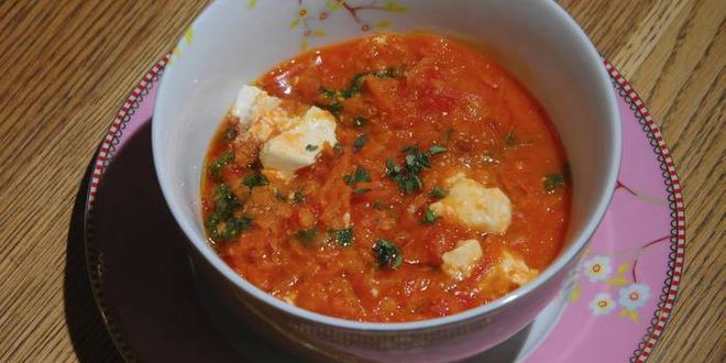 Рецепт Чечевичной похлебки с капустой кале, свеклой и помидорами