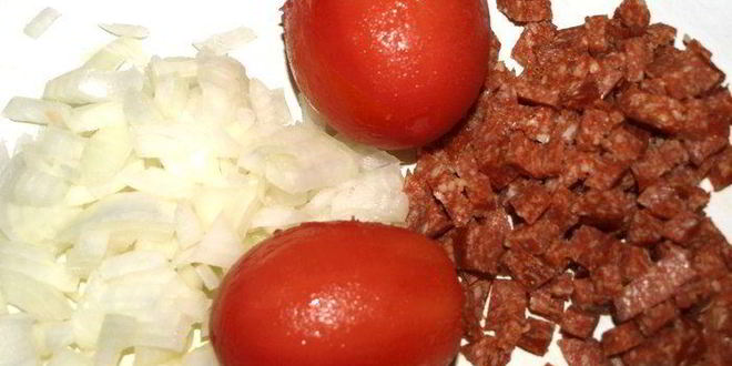 Рецепт чечевичной похлебки с овощами и пепперони