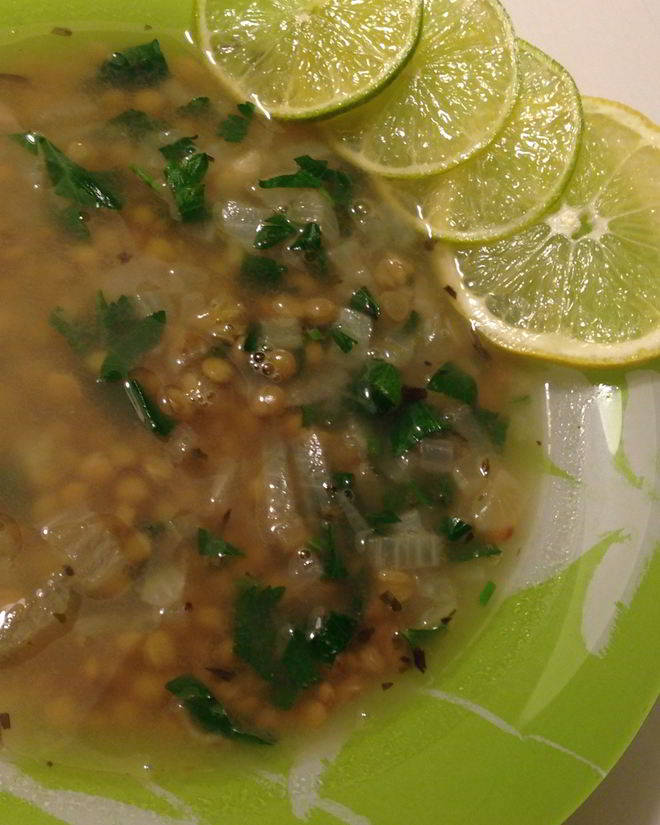 Рецепт чечевичной похлебки с зеленью и лимоном