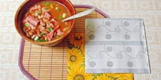 Рецепт деревенской похлебки из фасоли с ветчиной